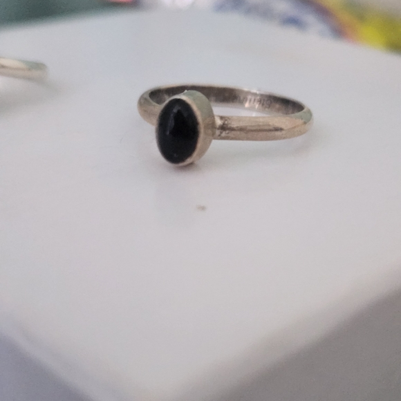 Ring set! NWT Onyx dainty ring set, size 6 onyx scalloped, Onyx simple 6.5 - Picture 4 of 16